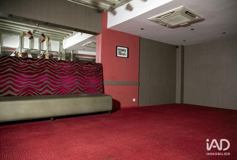 Local commercial - 269 m²