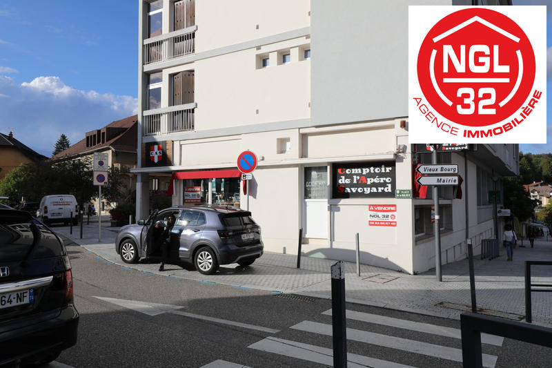 Fonds de commerce - Magasins - 87 m²