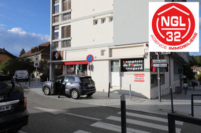 Fonds de commerce - Magasins - 87 m²