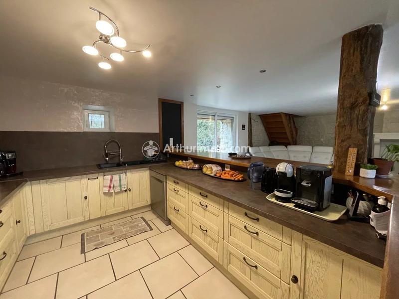 Maison - 183 m² - 8 pièces