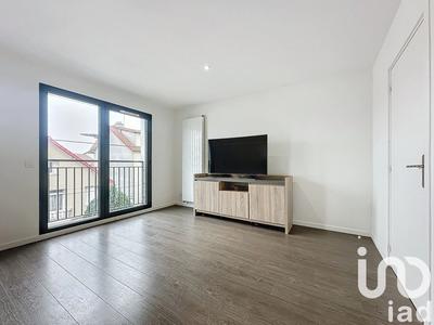 Studio - 30 m² - 1 pièce