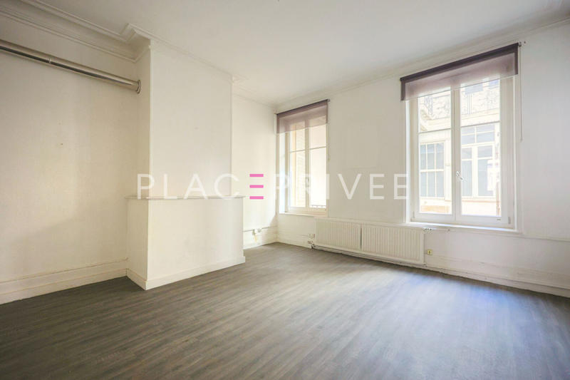 Local commercial - 101 m² - 4 pièces