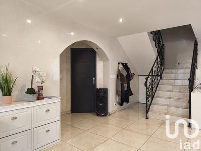 Maison - 195 m² - 7 pièces