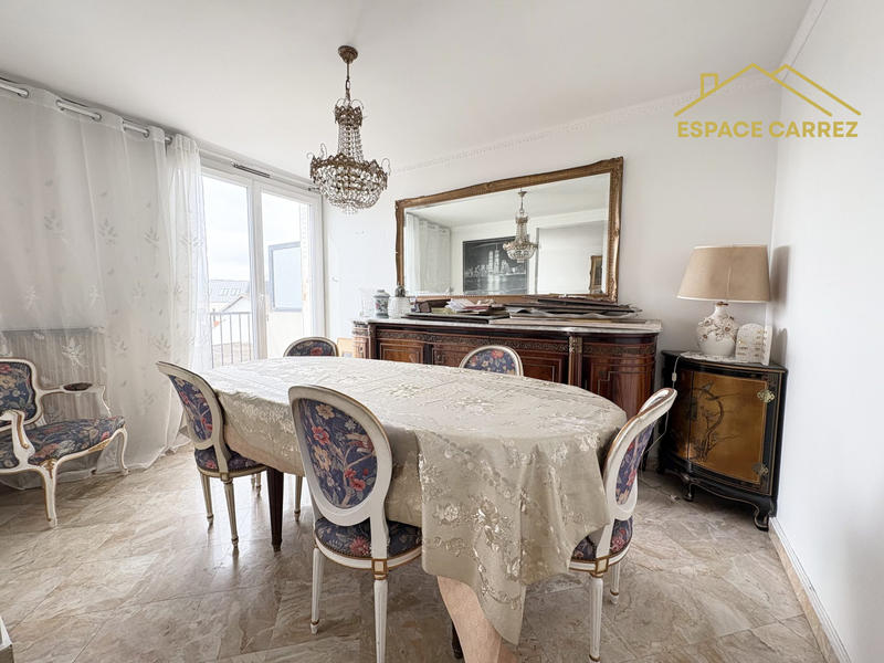 Appartement - 98 m² - 5 pièces