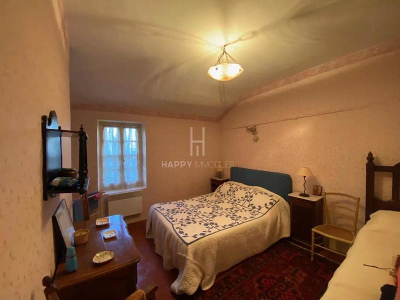 Maison de village - 140 m² - 7 pièces