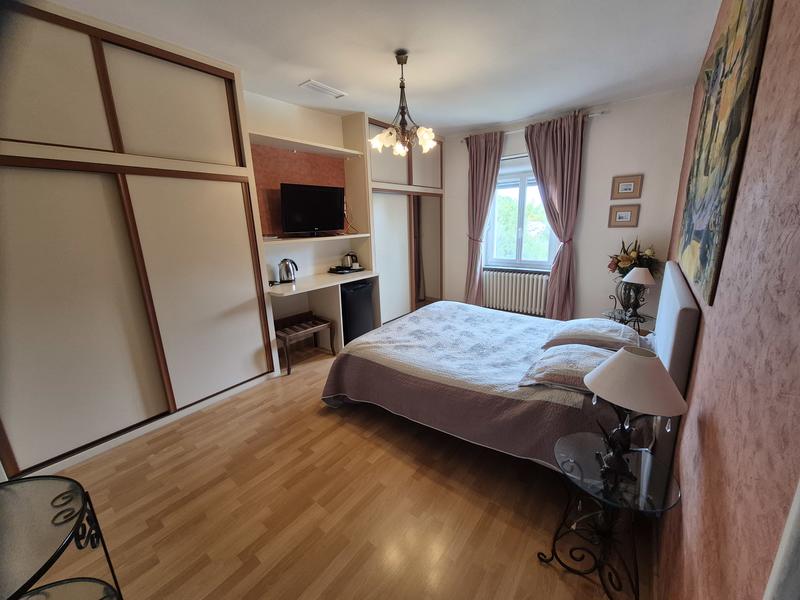 Maison - 442 m² - 13 pièces