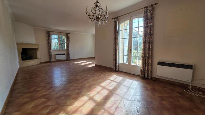 Maison - 203 m² - 6 pièces