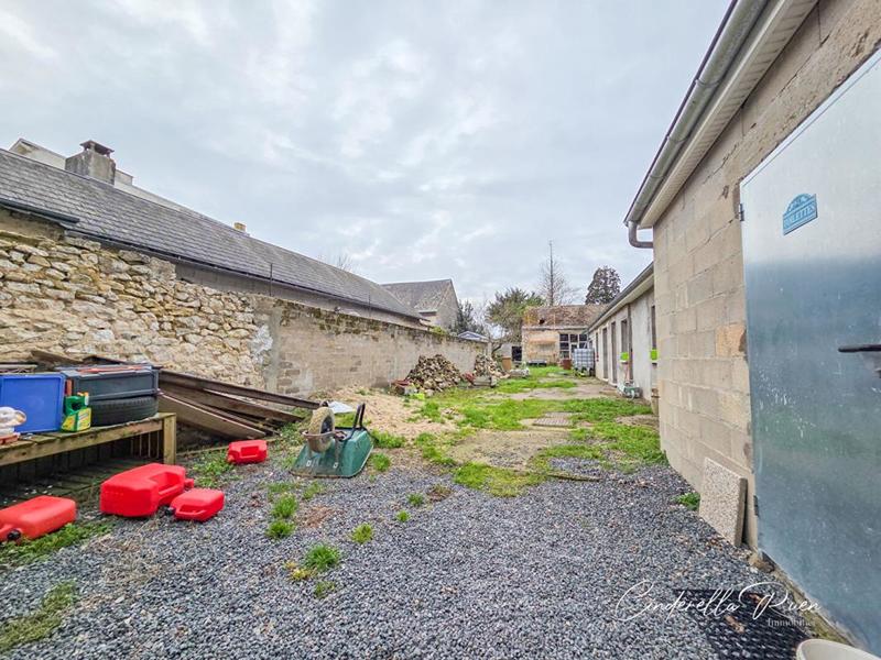 Maison - 275 m² - 11 pièces