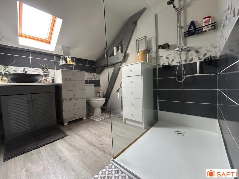 Maison - 170 m² - 10 pièces