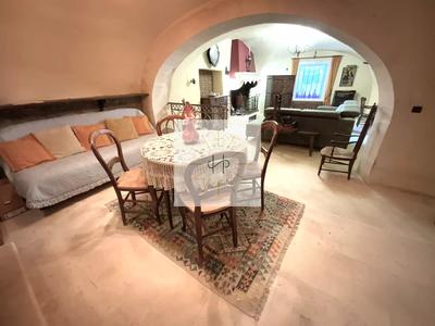 Maison - 195 m² - 7 pièces