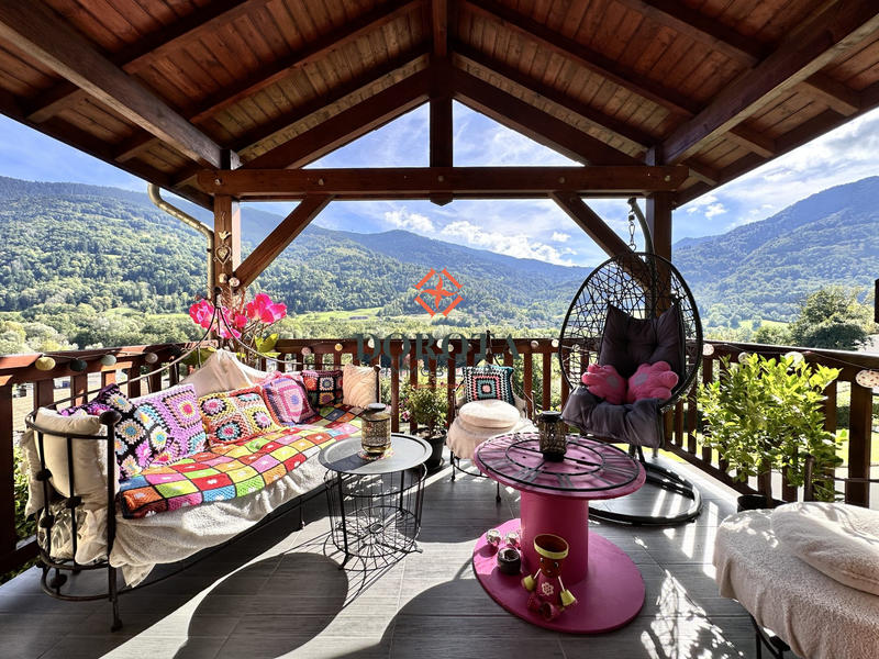 Maison traditionnelle - 117 m² - 5 pièces