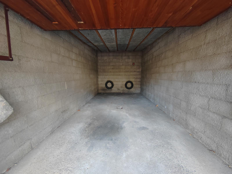 Parking / Garage - 15 m²