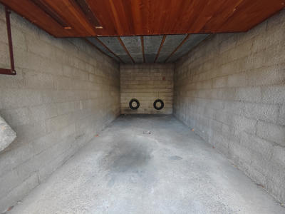 Parking / Garage - 15 m²