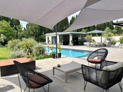 Propriété - 260 m² - 7 pièces