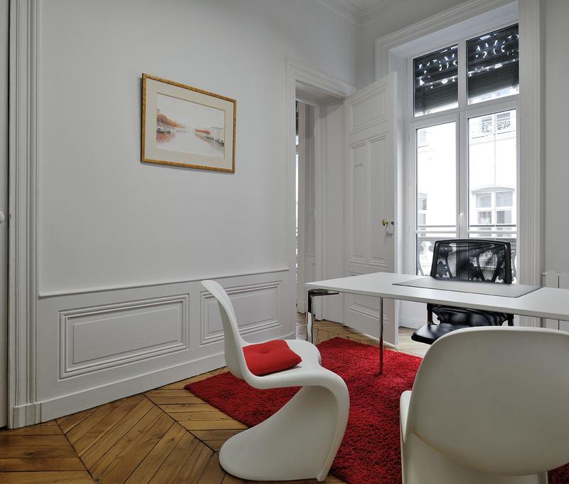 Bureau - 150 m² - 6 pièces