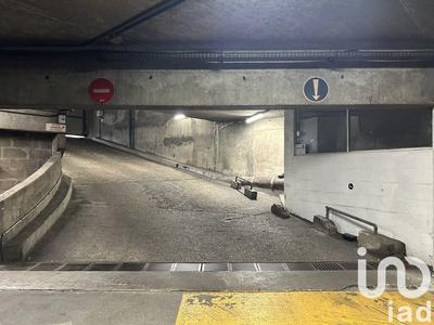 Parking - 11 m²