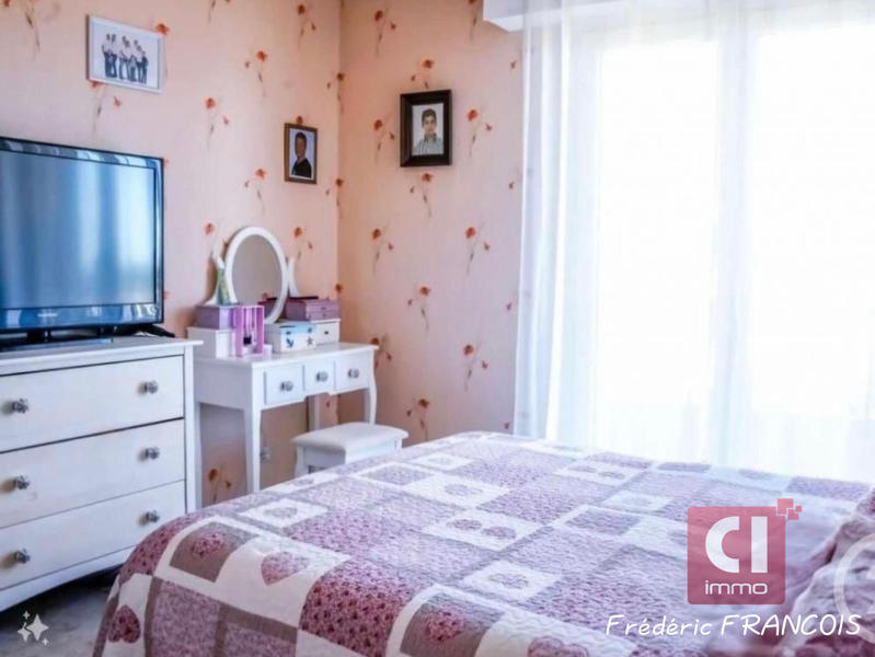 Appartement - 105 m² - 5 pièces