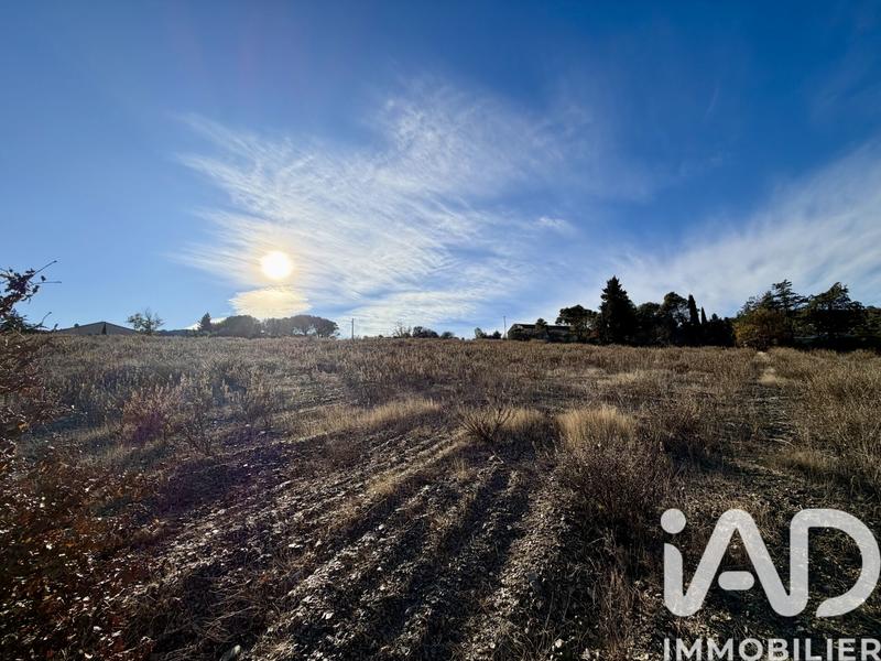 Terrain - 10 736 m²