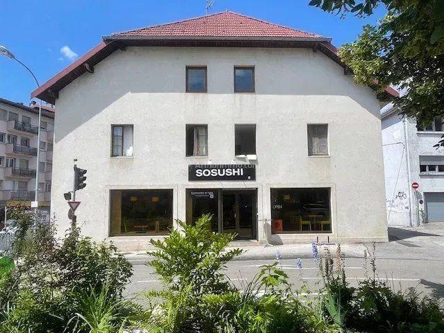 Appartement - 120 m² - 4 pièces