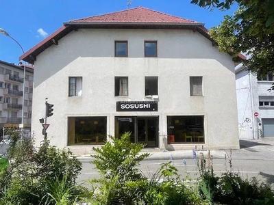 Appartement - 120 m² - 4 pièces