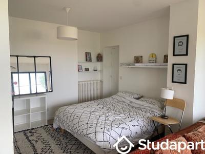 Chambre - 25 m² - 1 pièce