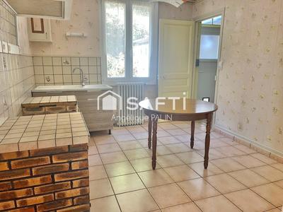 Maison - 96 m² - 3 pièces