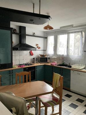 Appartement - 85 m² - 3 pièces