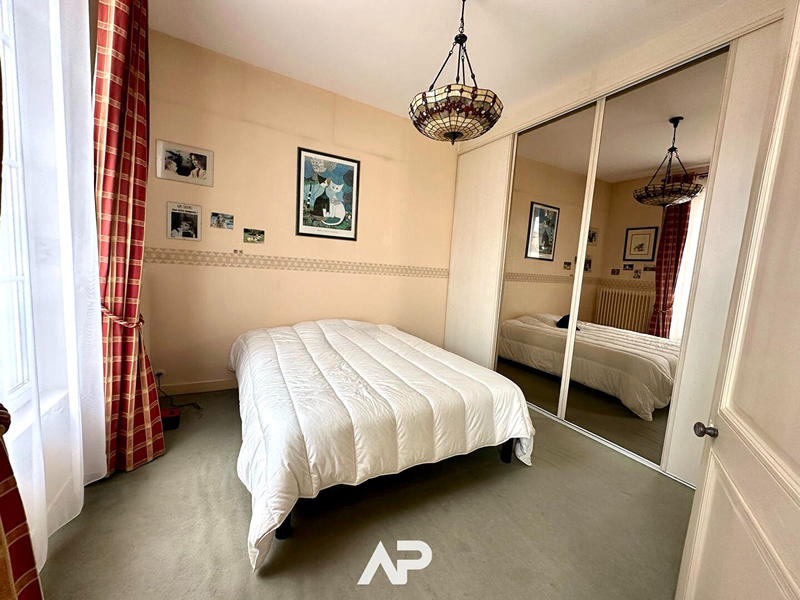 Maison - 161 m² - 7 pièces