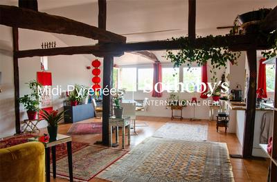 Appartement - 133 m² - 3 pièces