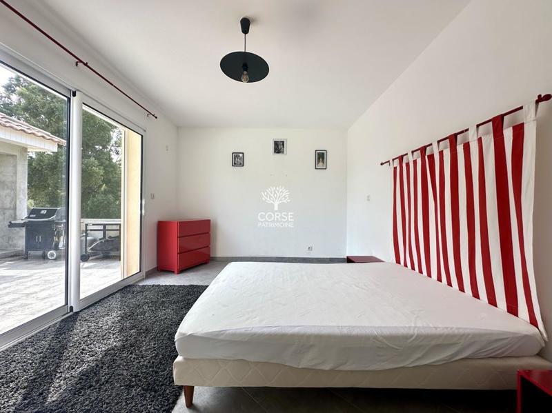 Villa - 143 m² - 5 pièces