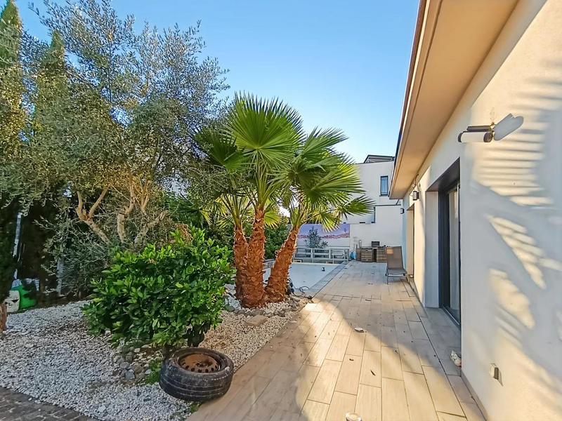 Villa - 157 m² - 7 pièces