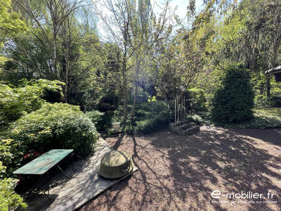 Maison - 184 m² - 8 pièces