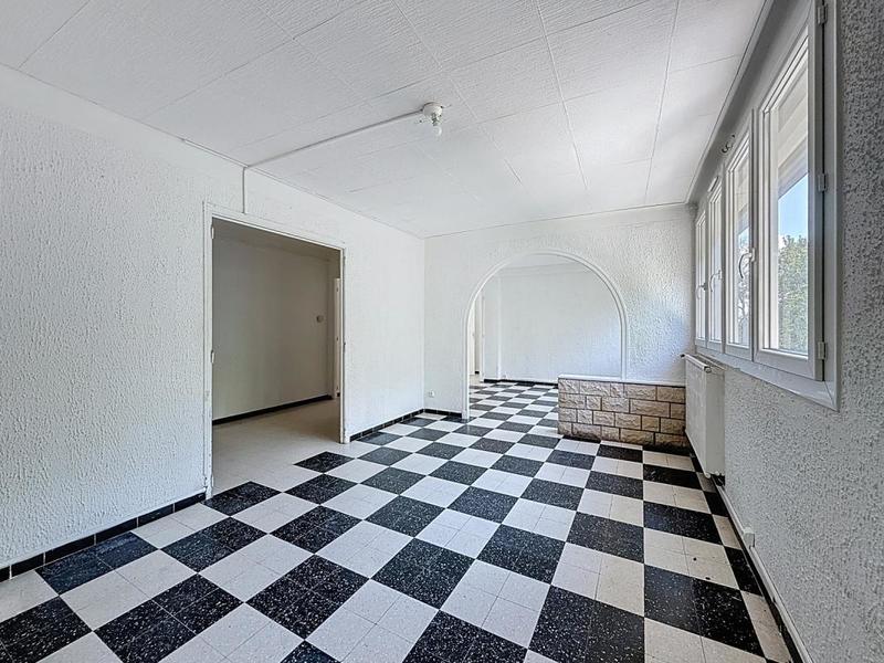 Appartement - 83 m² - 5 pièces