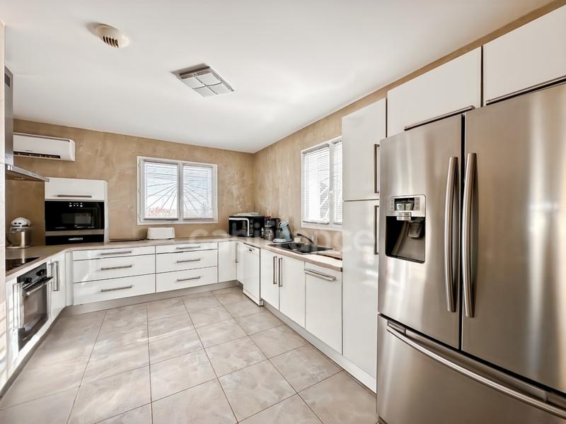 Villa - 151 m² - 5 pièces