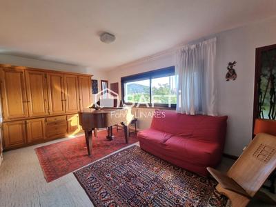 Maison - 224 m² - 8 pièces