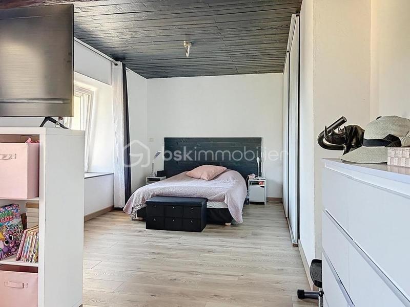 Demeure - 200 m² - 7 pièces