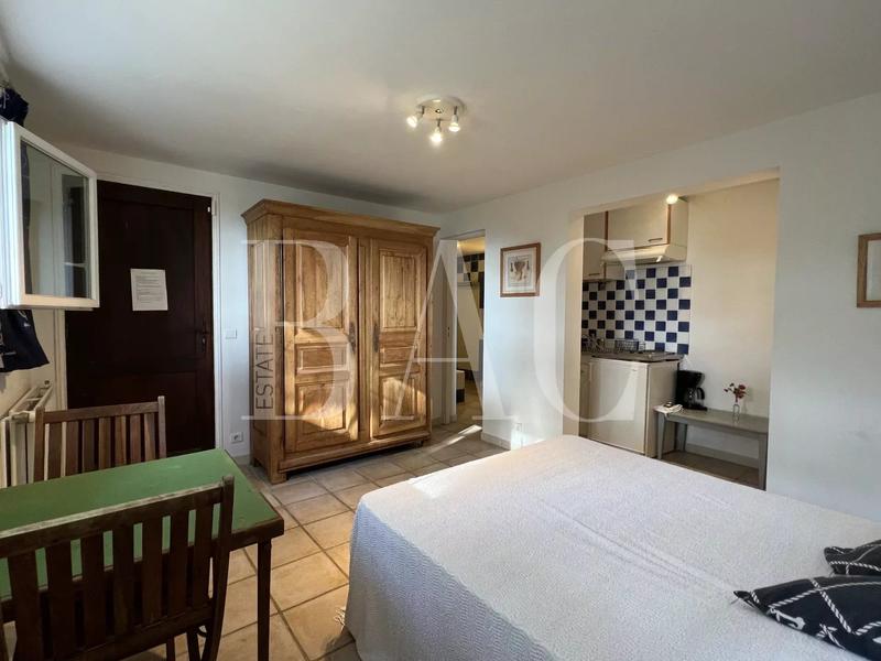 Villa - 350 m² - 8 pièces