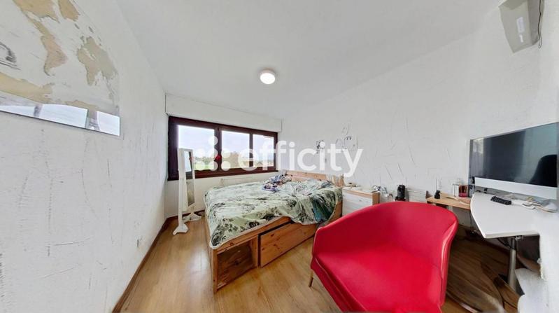 Appartement - 76 m² - 4 pièces