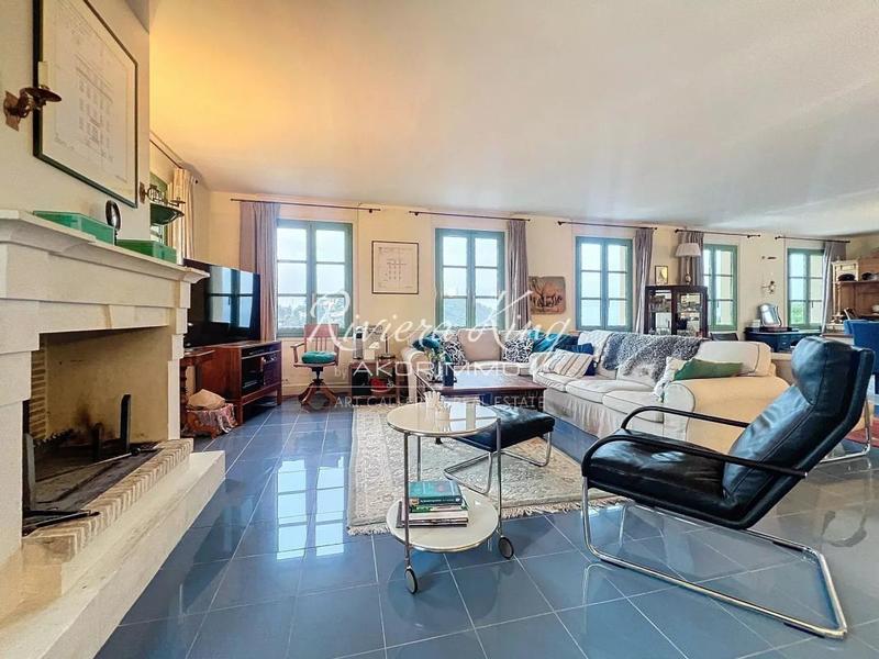 Penthouse - 125 m² - 4 pièces