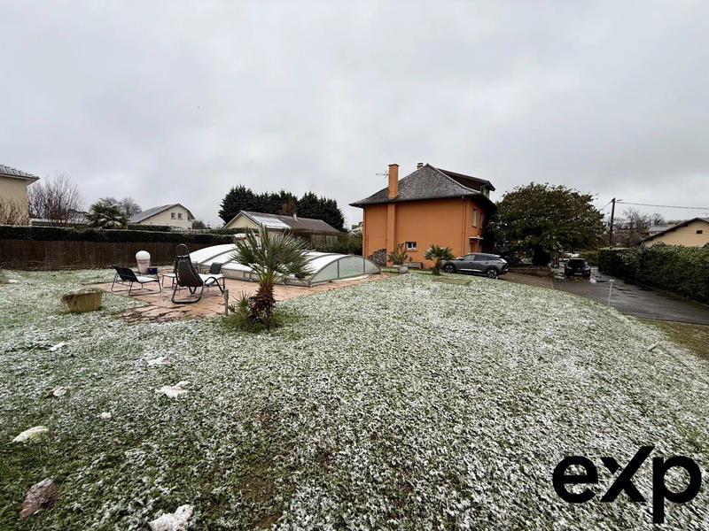 Maison - 265 m² - 12 pièces