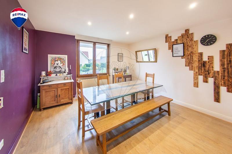 Maison - 143 m² - 6 pièces