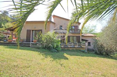 Villa - 215 m² - 9 pièces