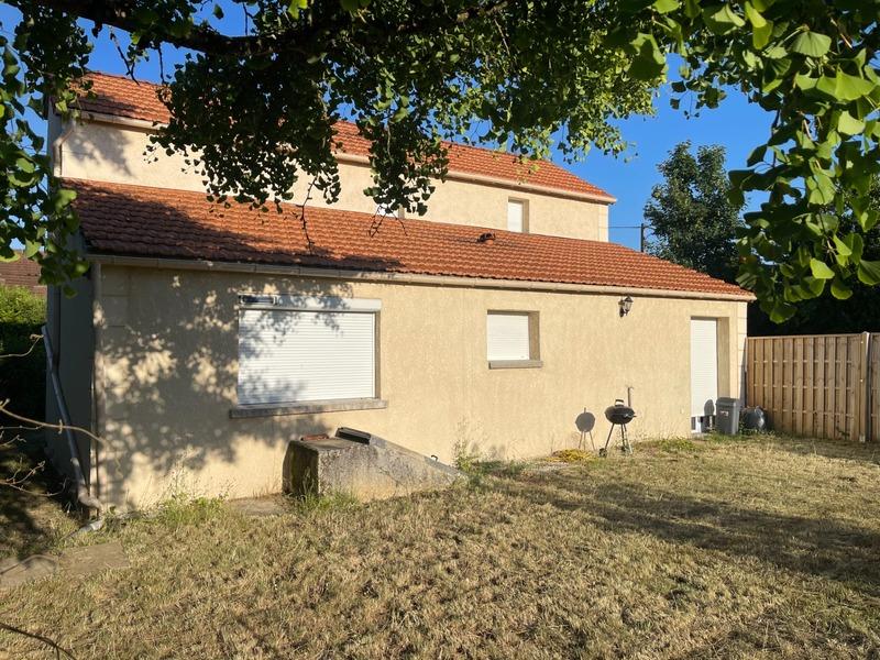 Immeuble - 106 m² - 5 pièces