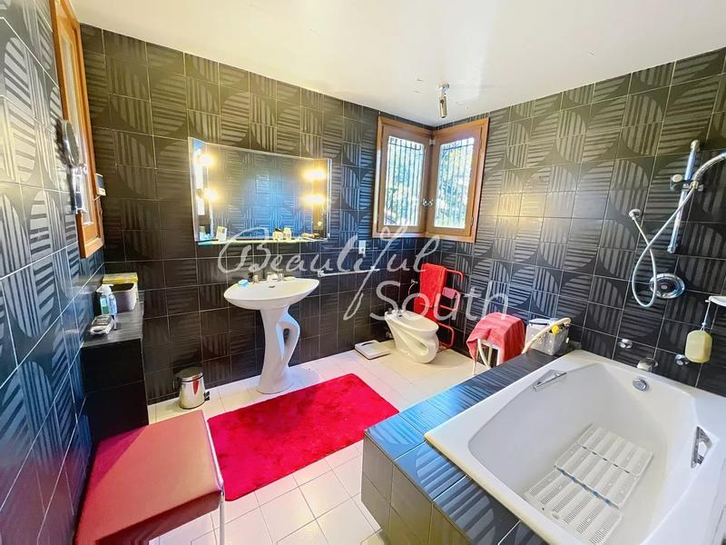 Villa - 146 m² - 5 pièces