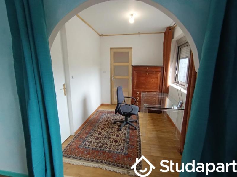Chambre - 17 m² - 1 pièce