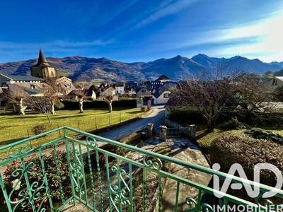 Maison - 183 m² - 9 pièces