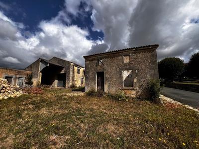 Grange - 170 m² - 1 pièce