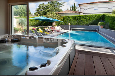 Villa - 180 m² - 6 pièces