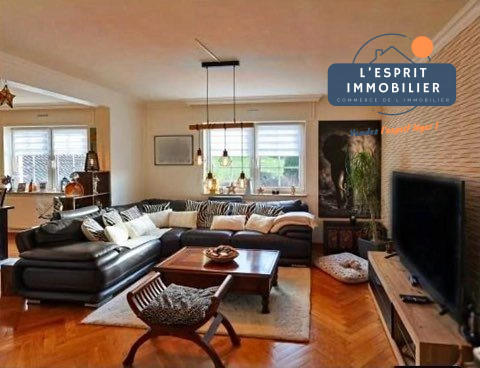 Appartement - 110 m² - 5 pièces