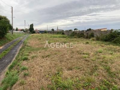 Terrain constructible - 856 m²